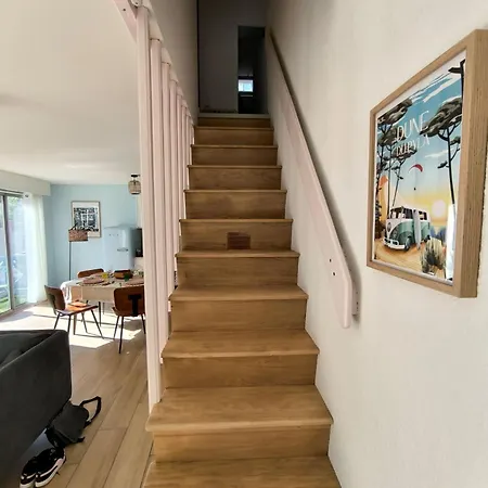 Elegant 4 Couchages Et Parking - 5mn De La Et Des Commerces Apartman